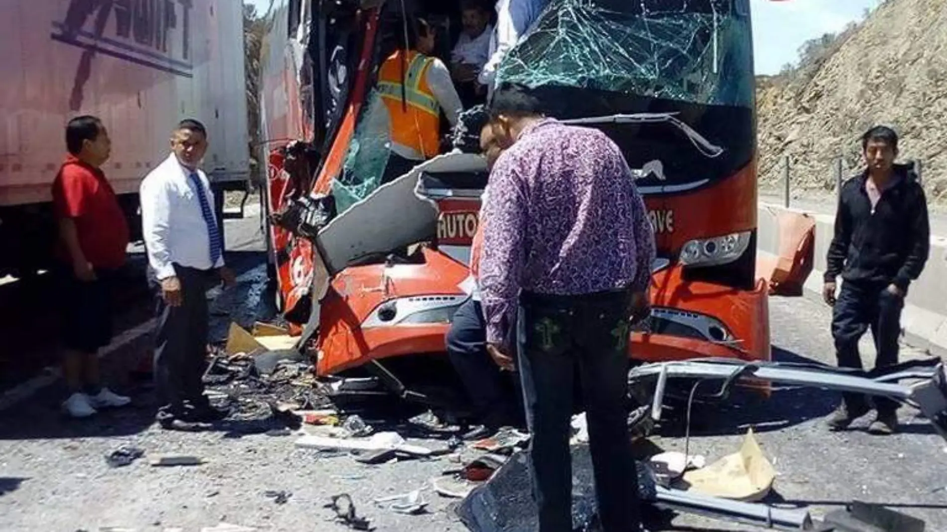 autobus accidente rumorosa